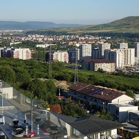 Penthouse Cuibul Vulturilor Lägenhet